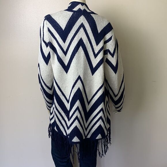 CHICOS size 2 cardigan sweater fringe boho chevron zig zag large L southeastern - Picture 5 of 9